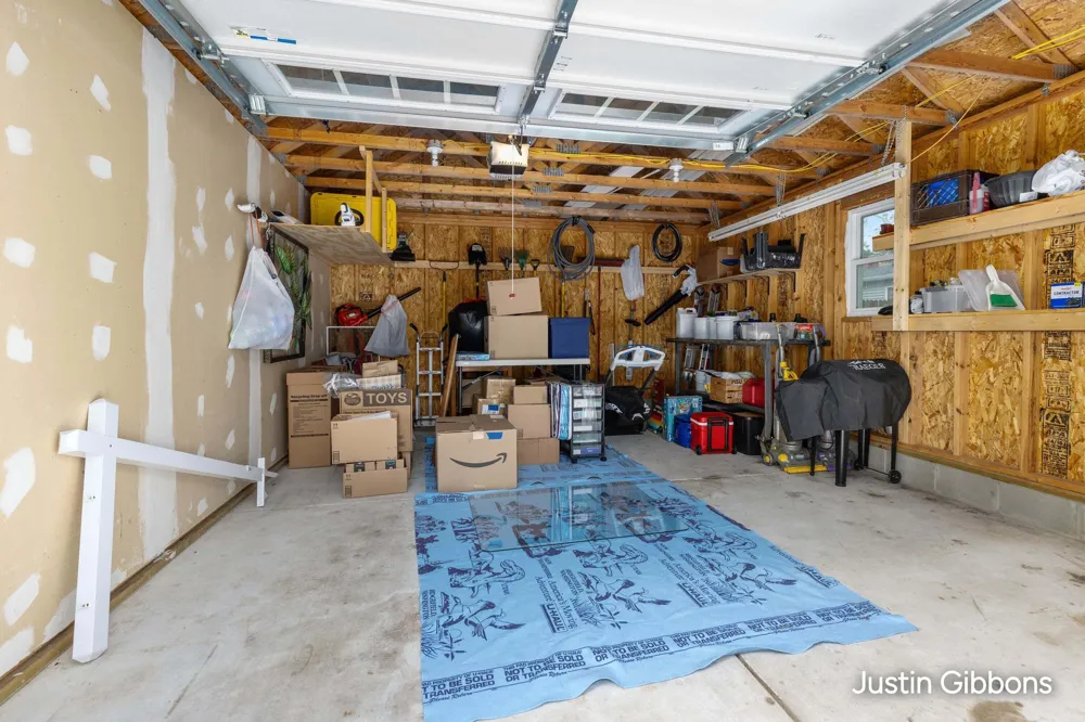 2030 Clifton Avenue Lansing, MI 48910
