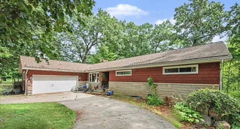 15905 Portage Road