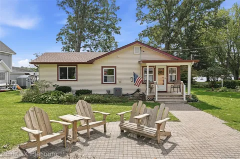 1186 Chemung Drive