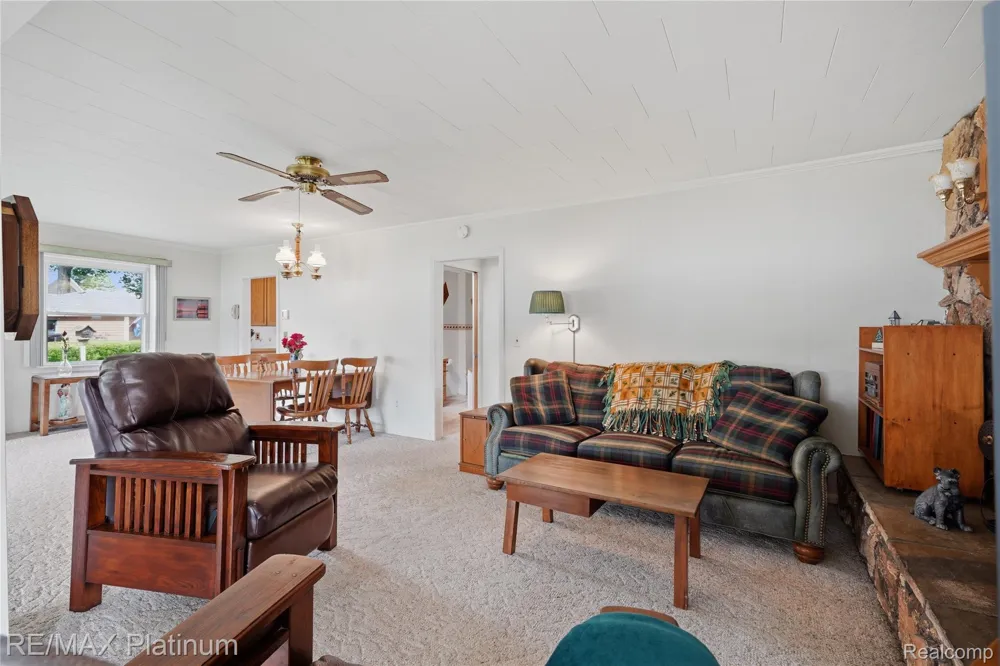 1186 Chemung Drive Genoa Township, MI 48843