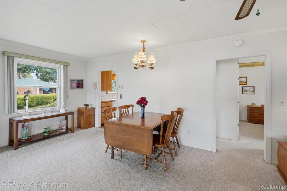 1186 Chemung Drive Genoa Township, MI 48843