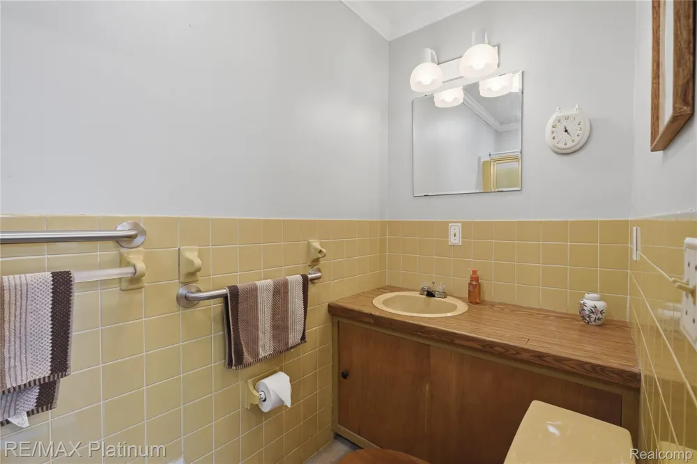 1186 Chemung Drive Genoa Township, MI 48843
