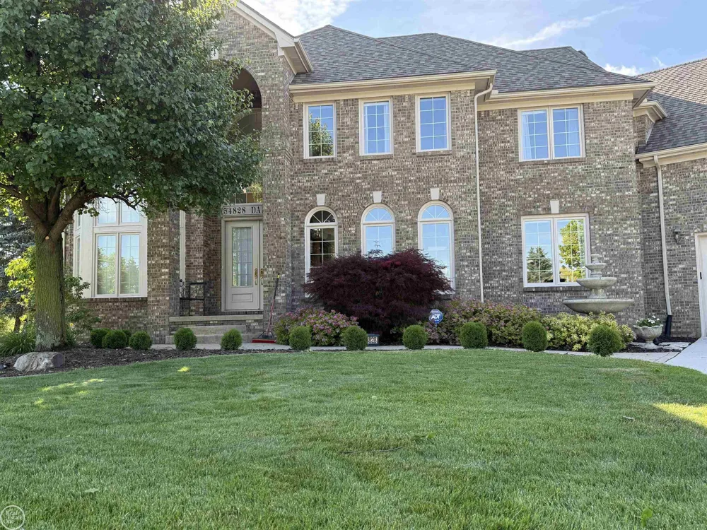 54828 Danielle Street New Baltimore City, MI 48047