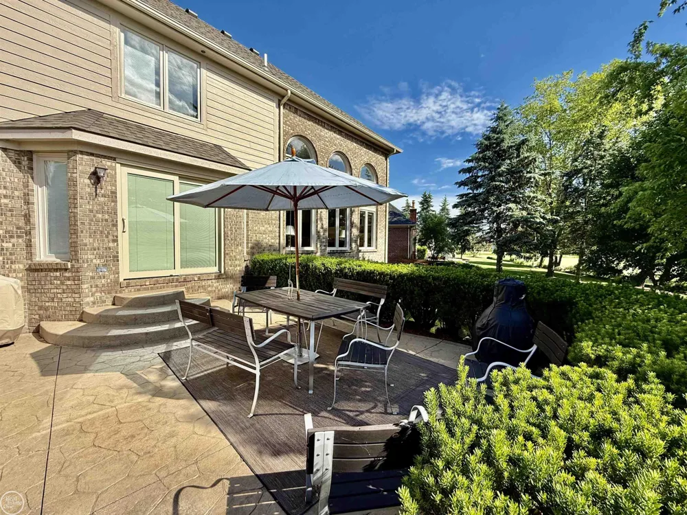 54828 Danielle Street New Baltimore City, MI 48047