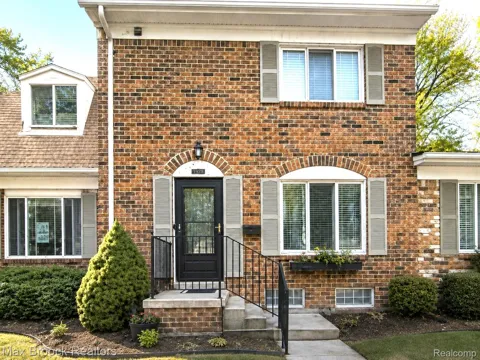 1928 S Wickham W
