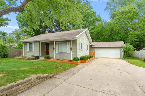 144 Floral Avenue