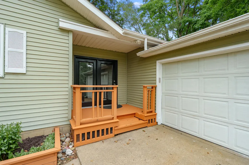 144 Floral Avenue Plainwell City, MI 49080