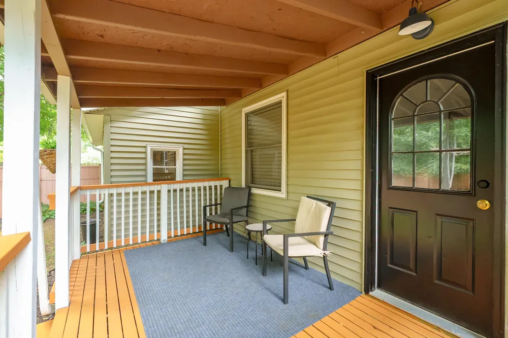 144 Floral Avenue Plainwell City, MI 49080