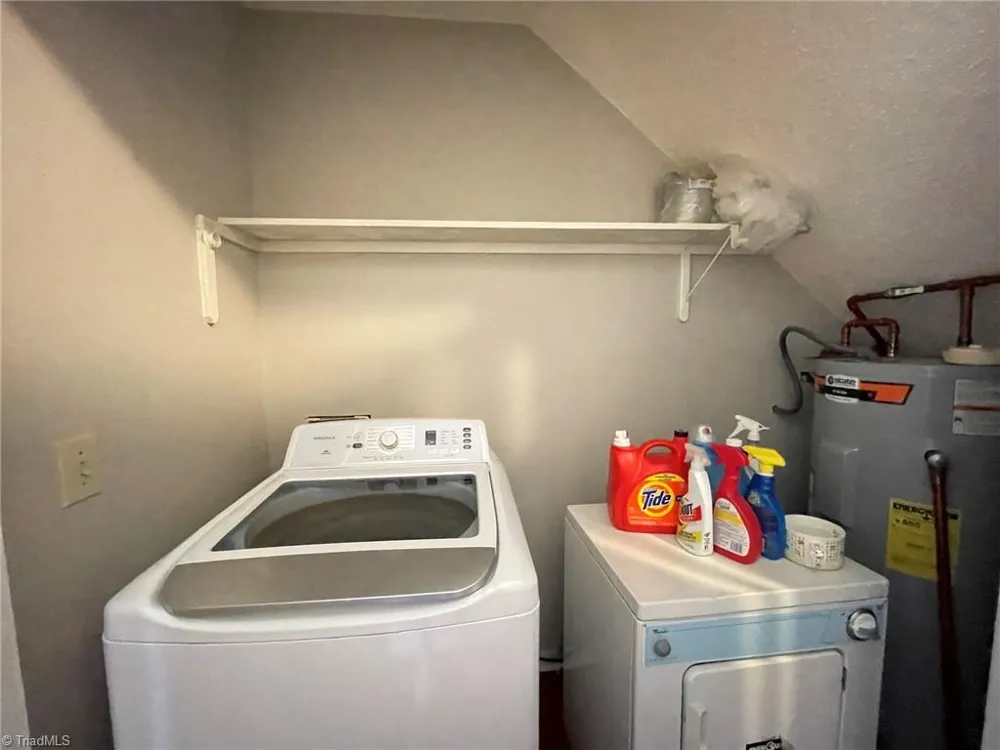 3 Planters Wood Trail Greensboro, NC 27407