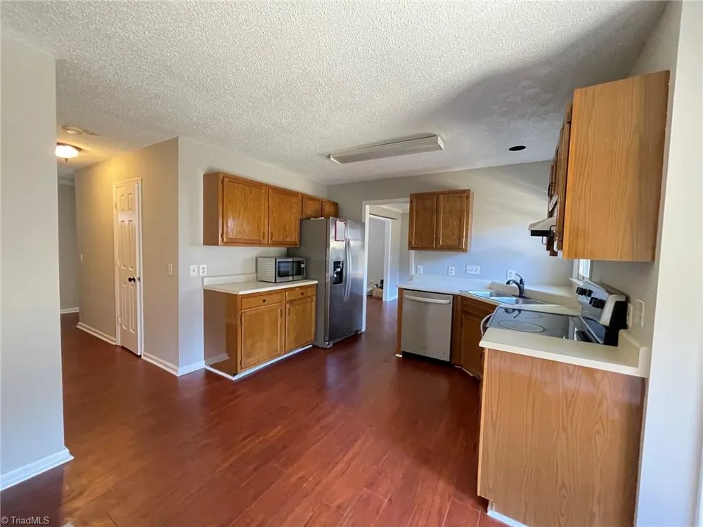 3 Planters Wood Trail Greensboro, NC 27407