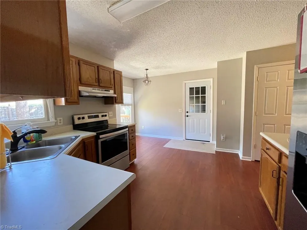 3 Planters Wood Trail Greensboro, NC 27407