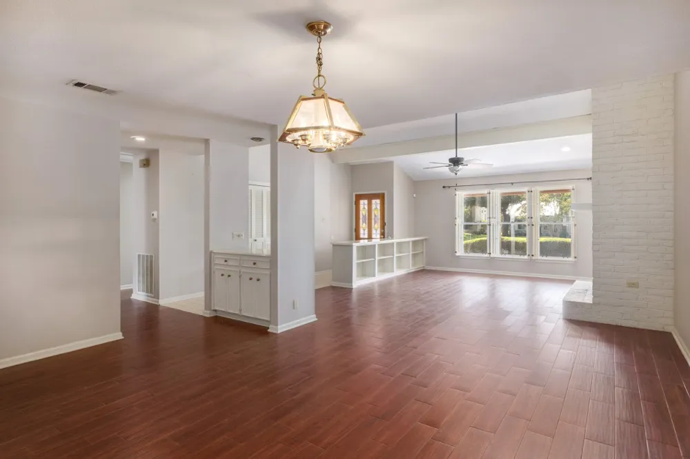 11133 Pinehurst #B Drive #B Austin, TX 78747