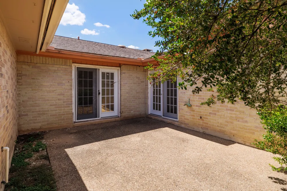 11133 Pinehurst #B Drive #B Austin, TX 78747