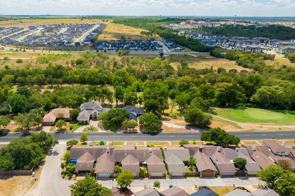 11133 Pinehurst #B Drive #B Austin, TX 78747