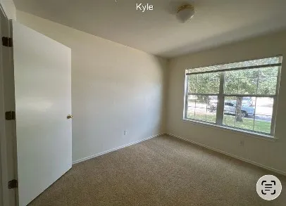 940 Goldenrod Street Kyle, TX 78640