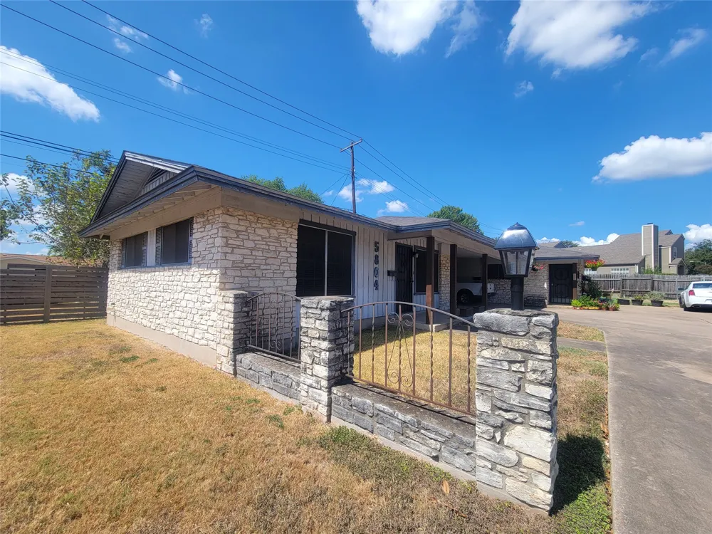 5804 Nassau Drive #A Austin, TX 78723