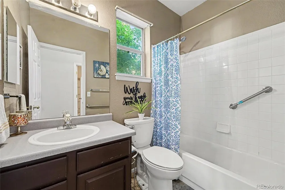 9026 W Remington Place Littleton, CO 80128