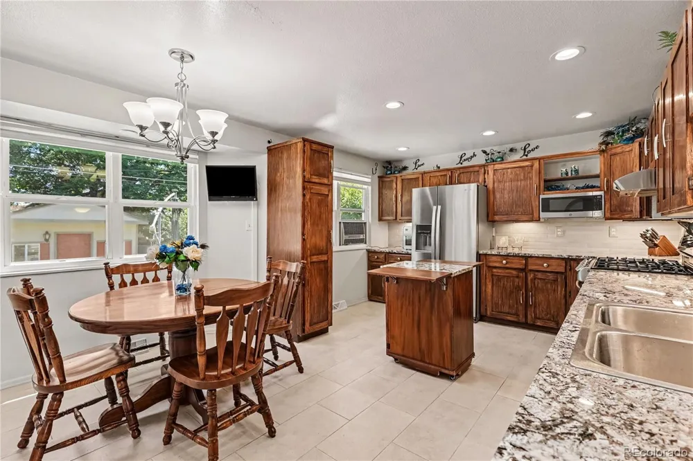 7034 Ingalls Court Arvada, CO 80003