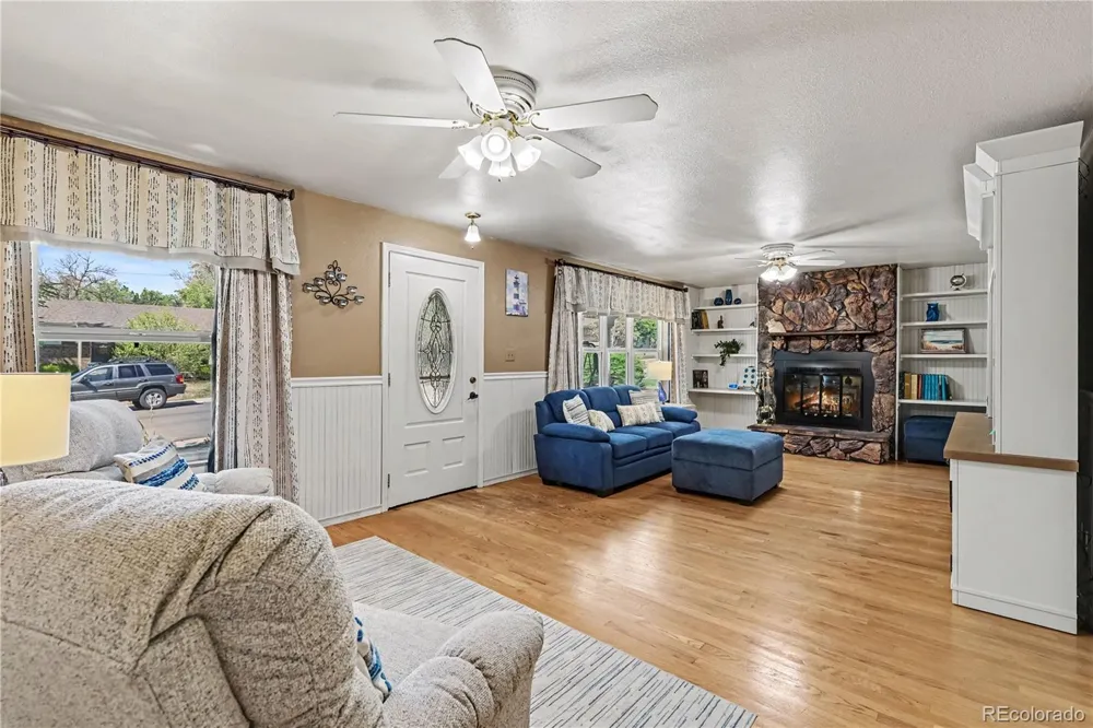 7034 Ingalls Court Arvada, CO 80003
