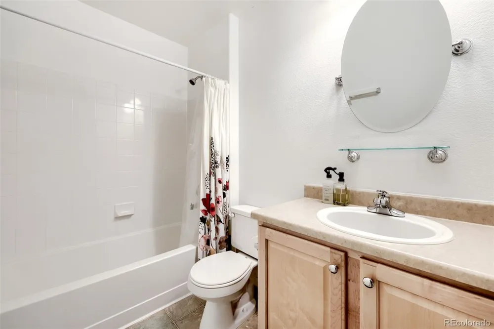 5255 Memphis Street #319 Denver, CO 80239