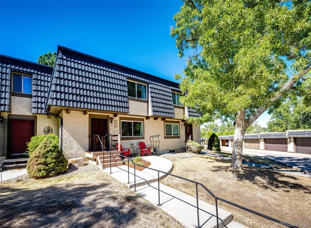6876 S Broadway Centennial, CO 80122
