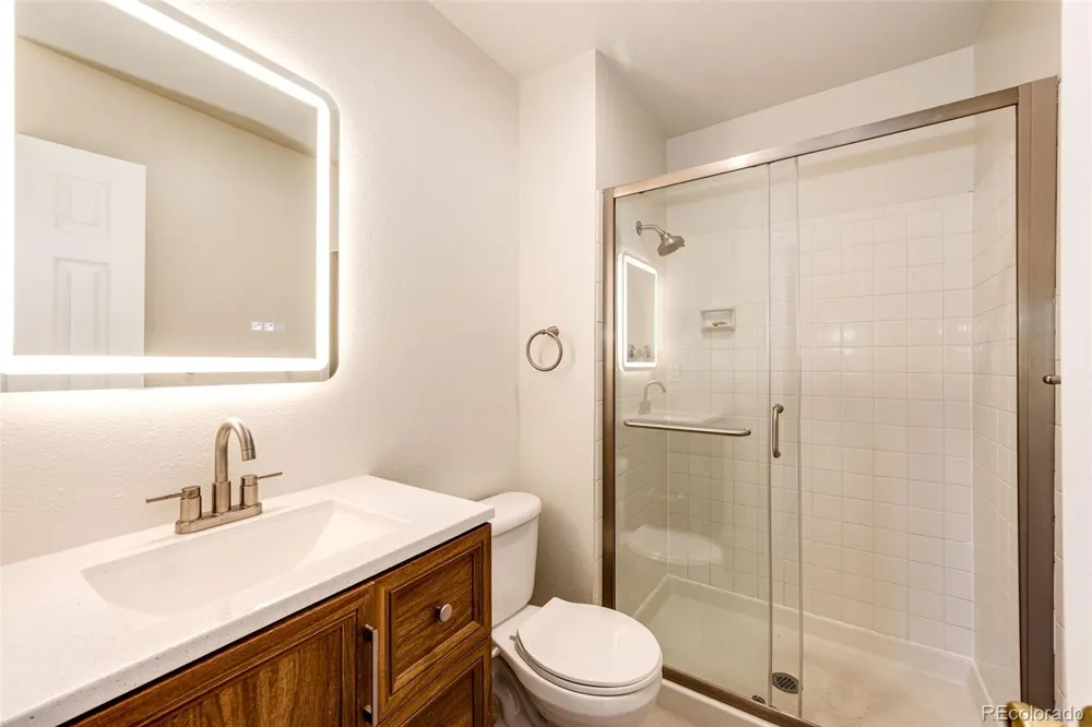 6876 S Broadway Centennial, CO 80122