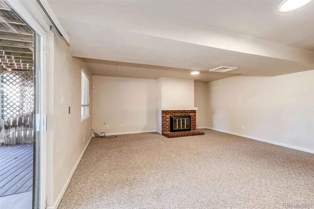 6876 S Broadway Centennial, CO 80122