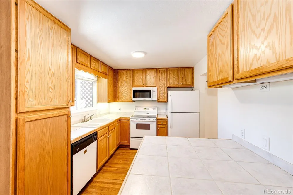 6876 S Broadway Centennial, CO 80122