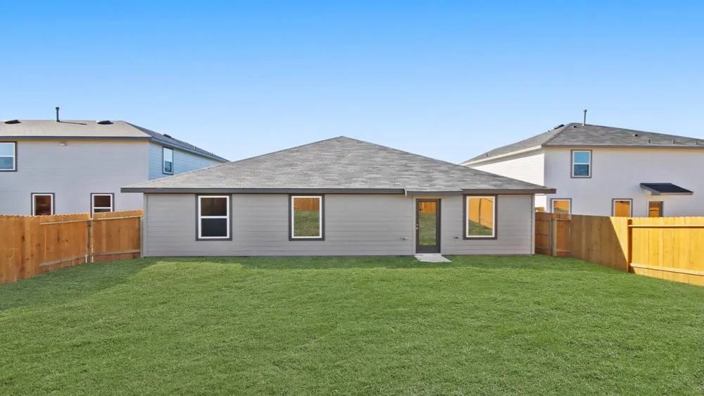 2900 Stratton Heights Lane Sealy, TX 77474