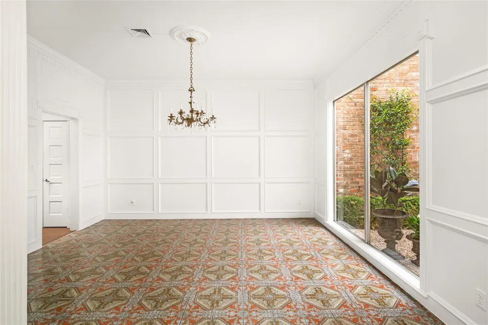 9338 Briar Forest Drive Houston, TX 77063