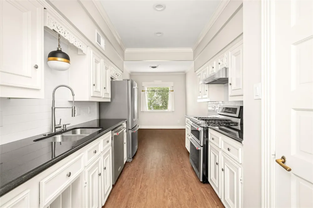 9338 Briar Forest Drive Houston, TX 77063