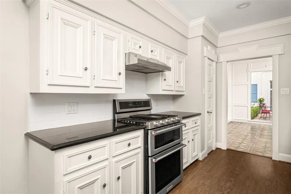 9338 Briar Forest Drive Houston, TX 77063