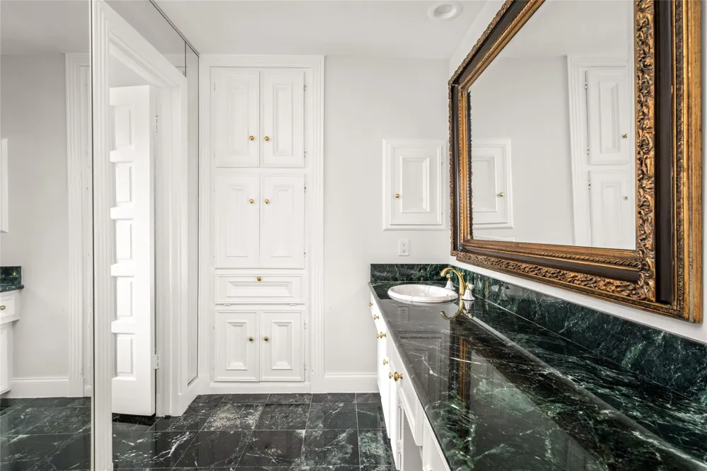 9338 Briar Forest Drive Houston, TX 77063