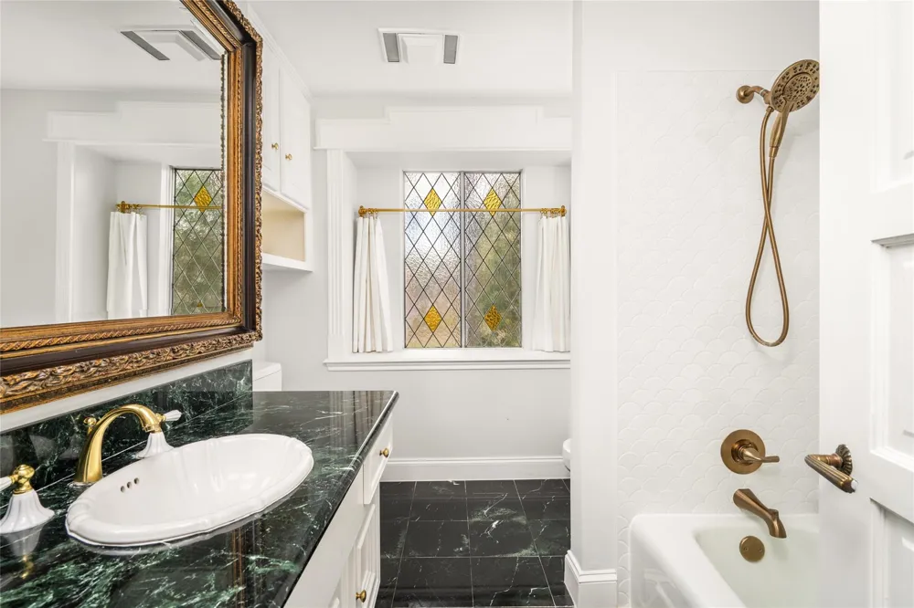 9338 Briar Forest Drive Houston, TX 77063