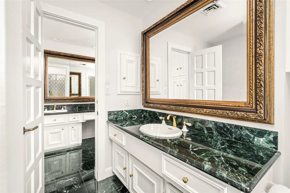 9338 Briar Forest Drive Houston, TX 77063