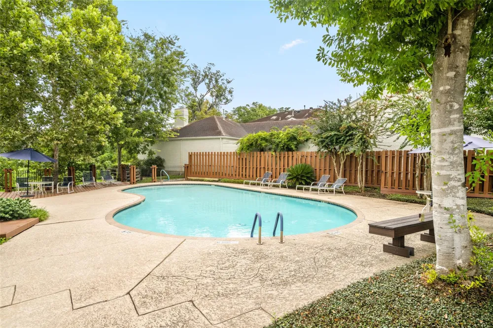 9338 Briar Forest Drive Houston, TX 77063