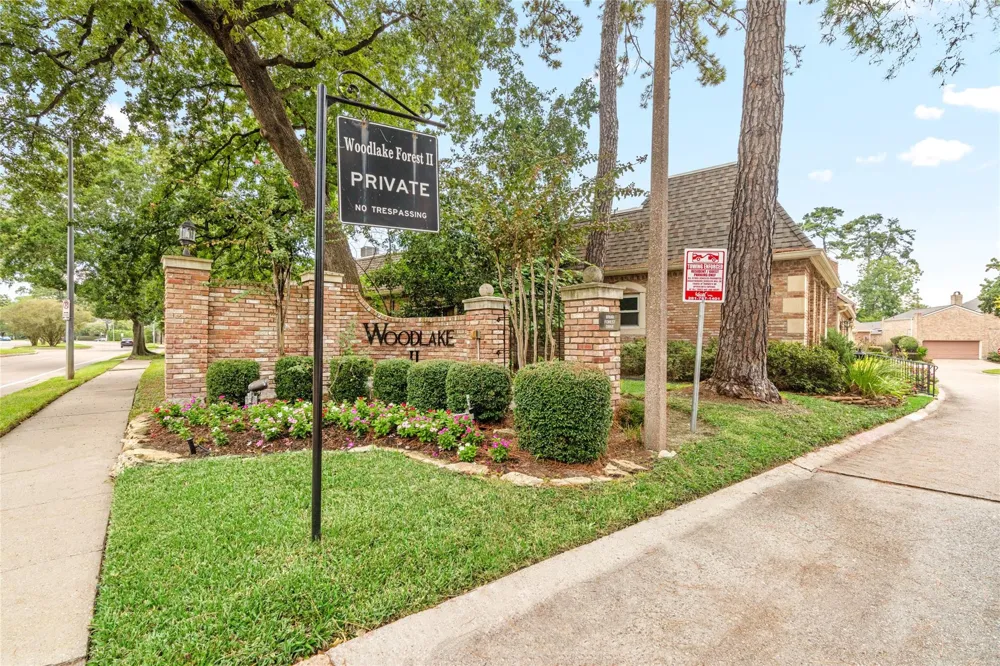 9338 Briar Forest Drive Houston, TX 77063