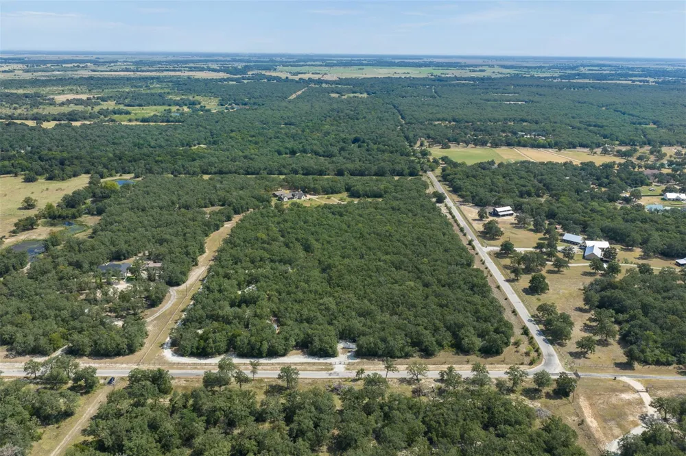 13565 County Road 274 Somerville, TX 77879