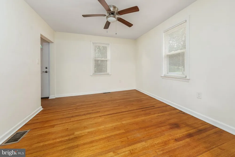 165 ROUTE 130 Pedricktown, NJ 08067