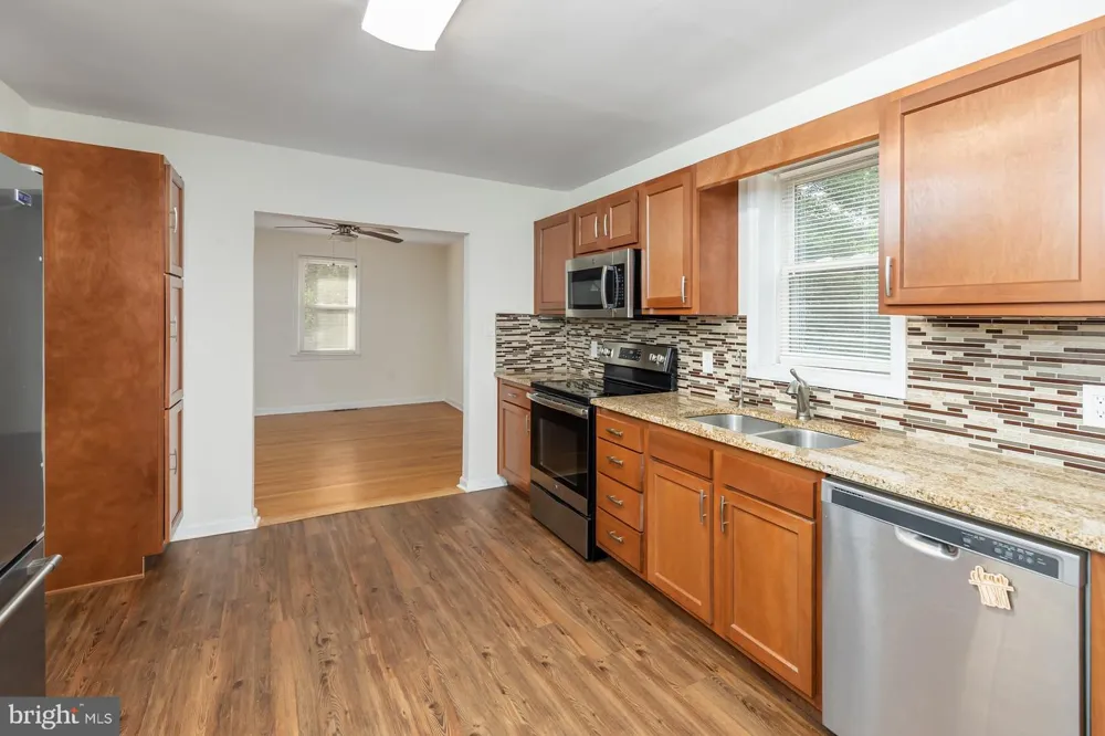 165 ROUTE 130 Pedricktown, NJ 08067