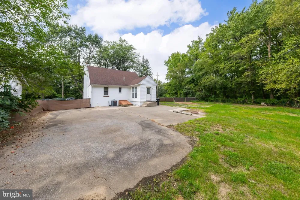 165 ROUTE 130 Pedricktown, NJ 08067