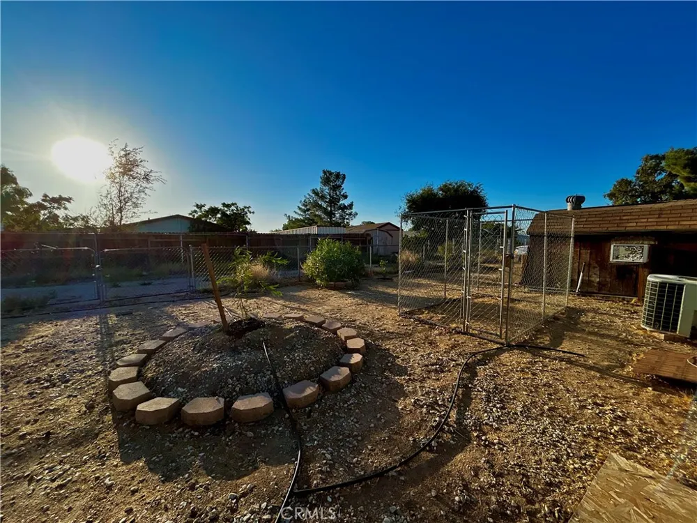 19036 Panther Ave Adelanto, CA 92301
