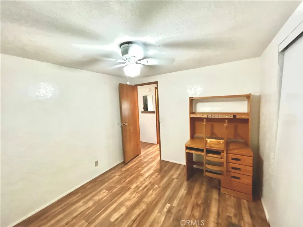 19036 Panther Ave Adelanto, CA 92301