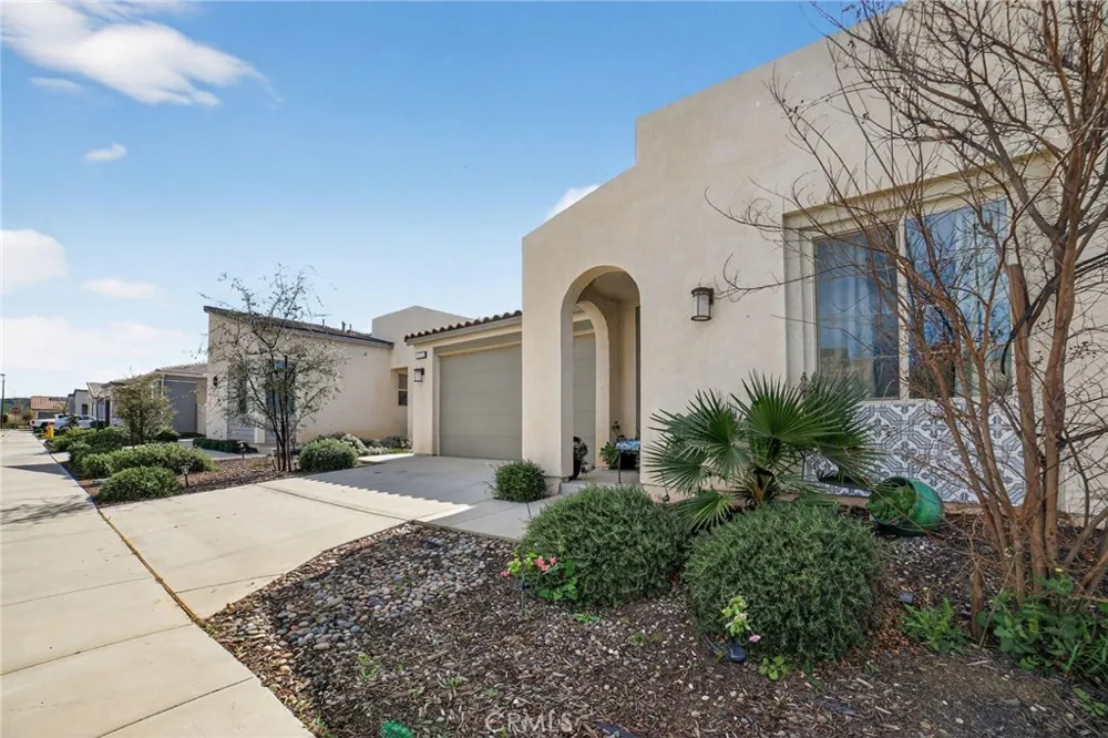1653 Capri Beaumont, CA 92223
