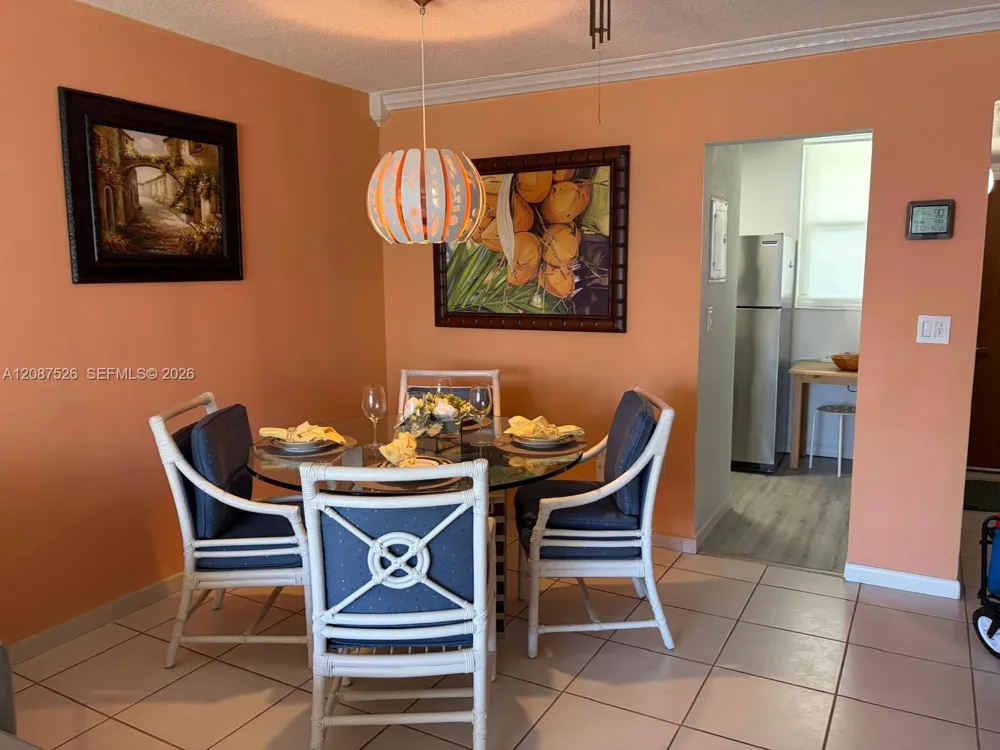 2861 Leonard Dr #F207 Aventura, FL 33160