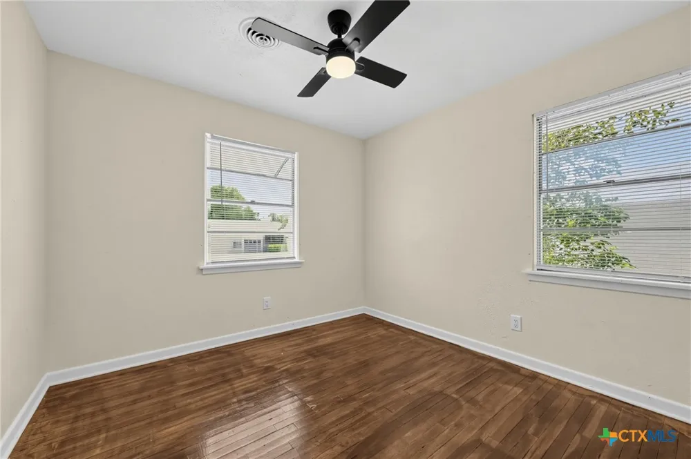 1101 Pine Drive Killeen, TX 76543