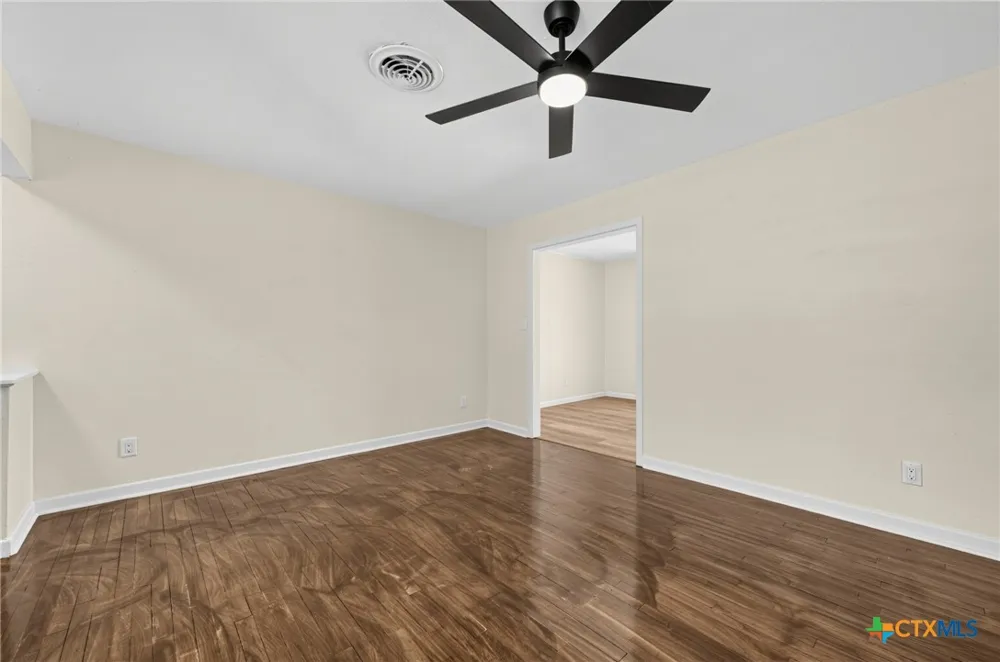 1101 Pine Drive Killeen, TX 76543