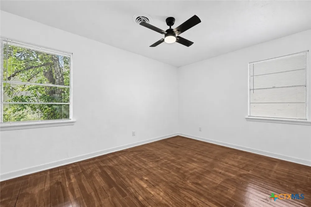 1101 Pine Drive Killeen, TX 76543