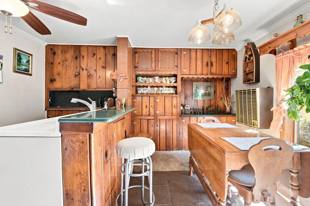 204 Lathrop Avenue Algonac, MI 48001