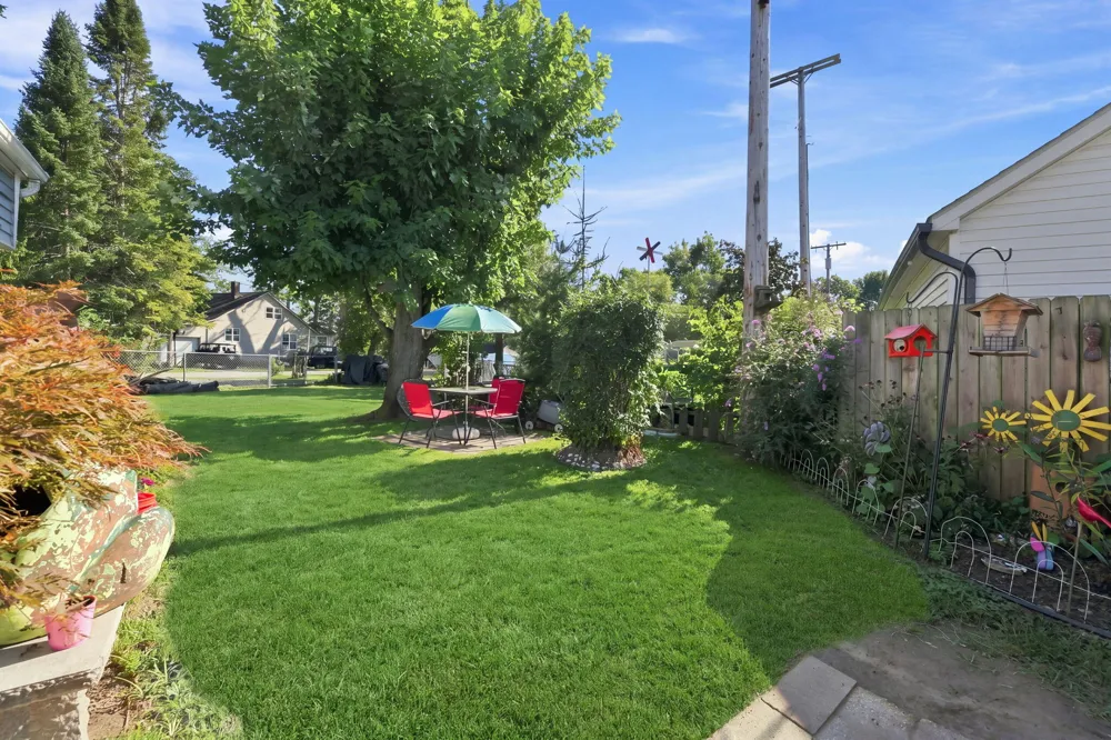 204 Lathrop Avenue Algonac, MI 48001